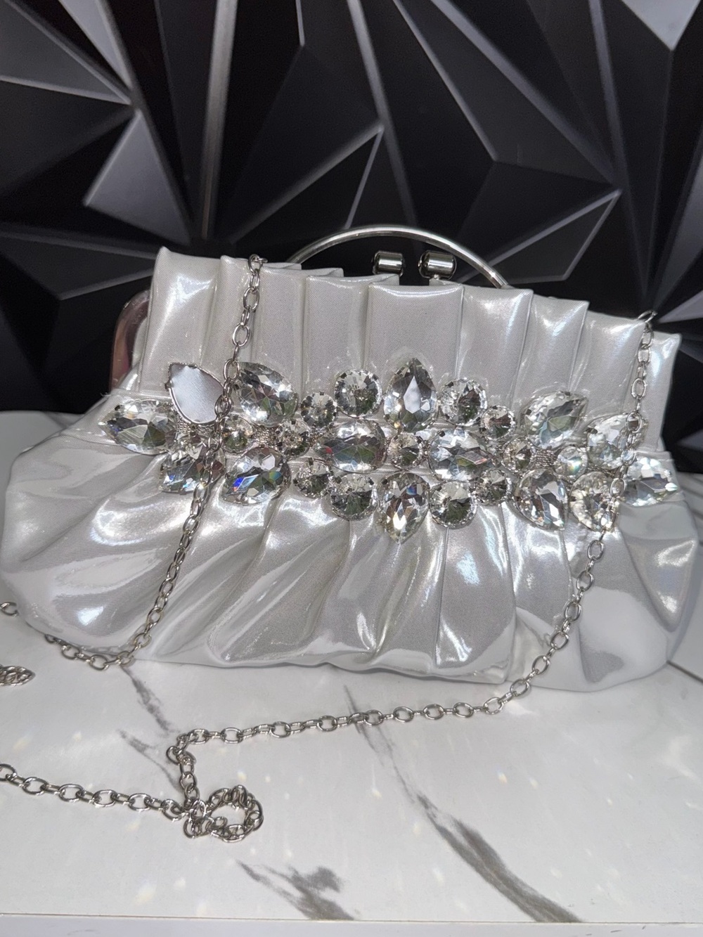 🔥Silver Crystal-Embellished Satin Evening Clutch